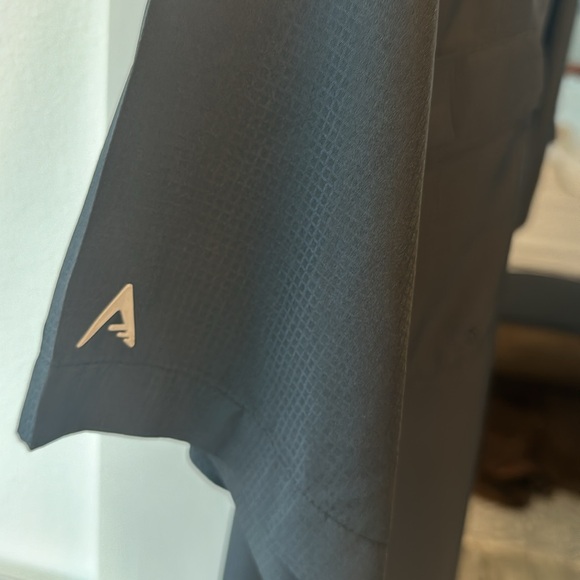 UT Longhorn men’s Antigua size medium black - Picture 2 of 4